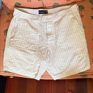 Abercrombie & Fitch Tan Striped Men's Linen Shorts